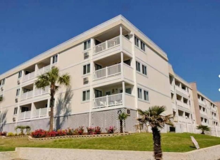 Perfect Location At The Beach! 1St Floor Unit ! เมอร์เทิลบีช ภายนอก รูปภาพ
